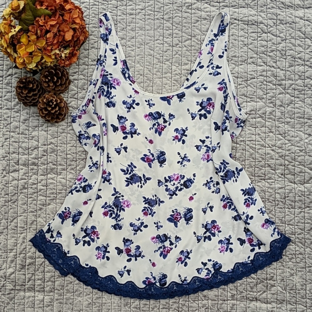 Torrid Chiffon Floral Tank with Blue Lace Trim - Picture 1 of 7